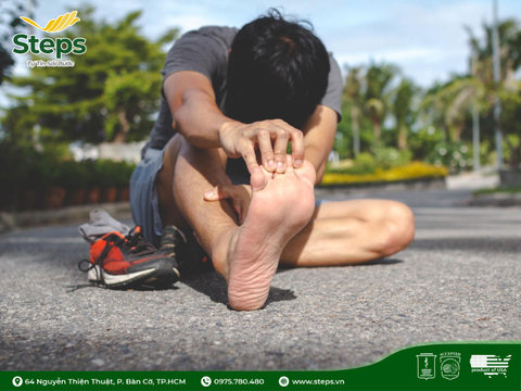 Nguyên nhân nào gây đau ở lòng bàn chân khi chạy bộ?