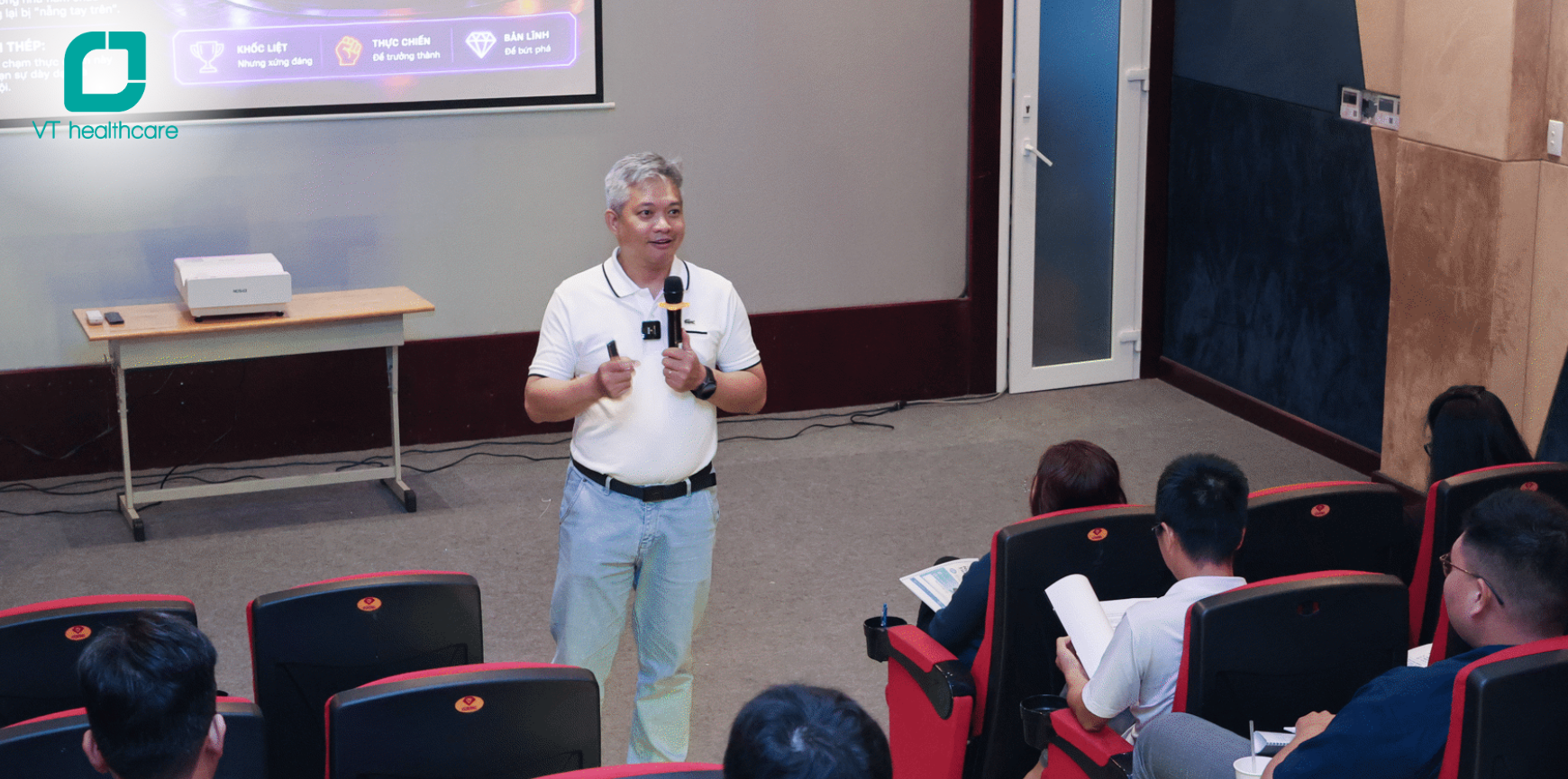 VT healthcare tổ chức Masterclass Bán Mà Không Bán, nâng tầm năng lực Sales Y tế