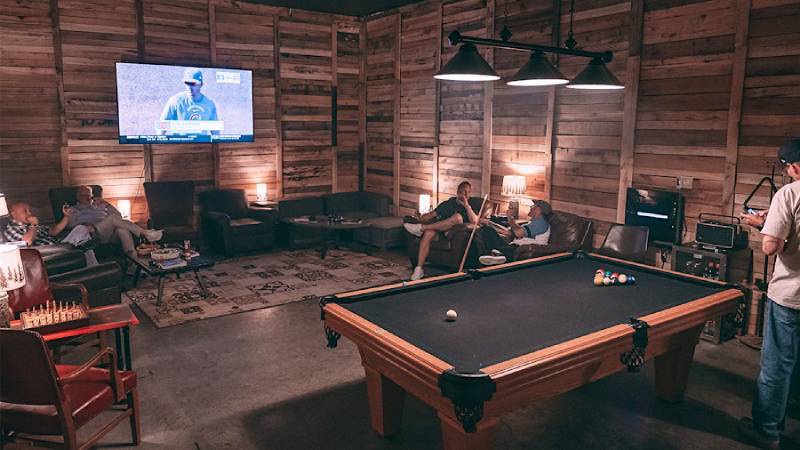 phòng cigar trong phòng gym, cigar lounge bí mật