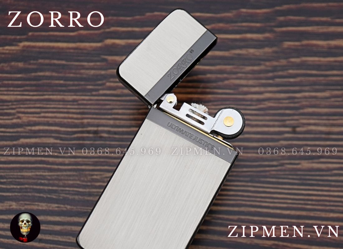 Bật lửa Zorro siêu mỏng viền đen