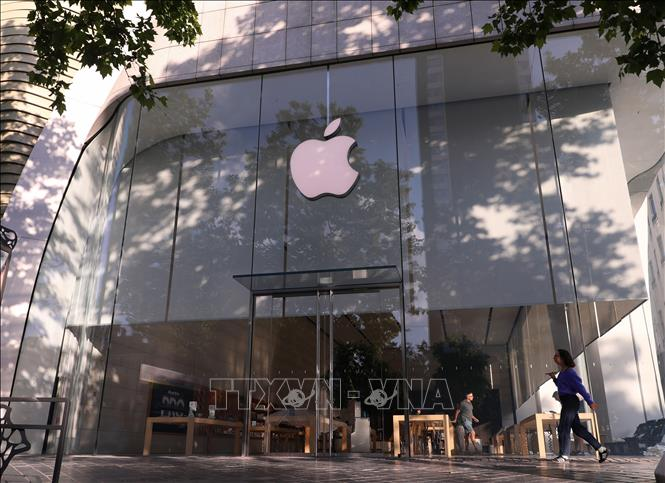 'Phù thủy giao diện' Apple gia nhập Meta