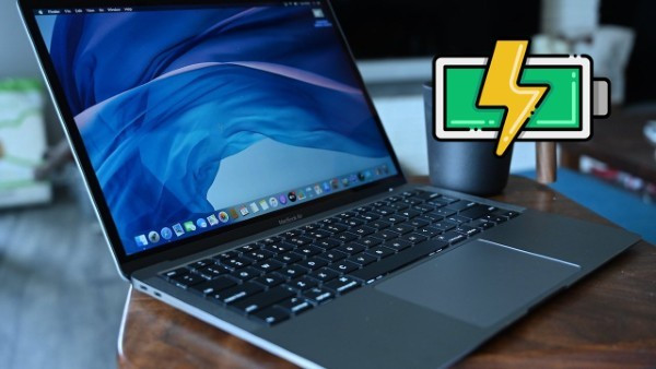 Có nên vừa sạc vừa dùng MacBook không?