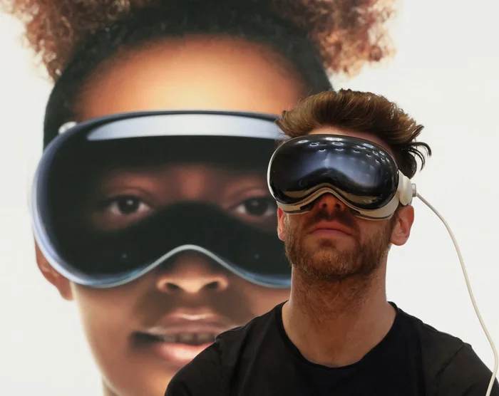 Apple giảm sản lượng Vision Pro