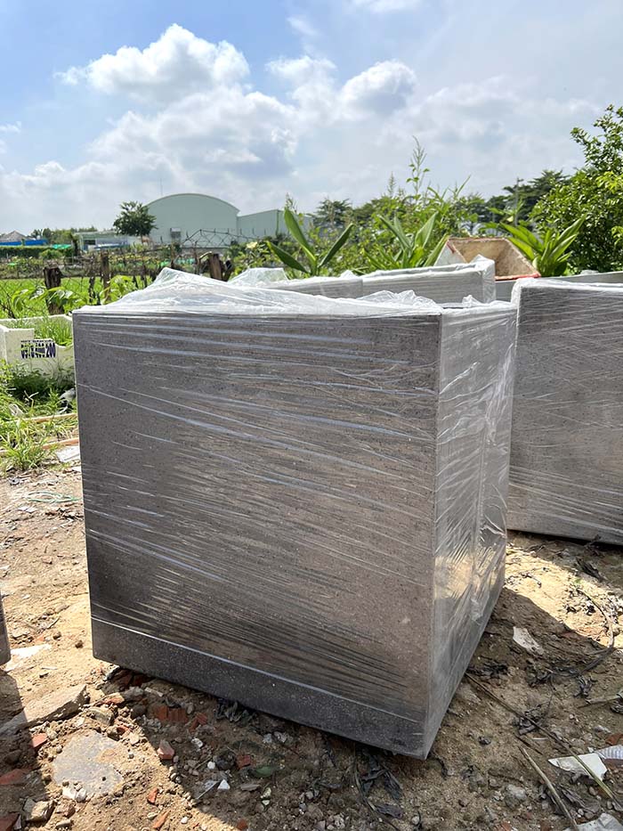 chậu xi măng đá mài vuông lớn