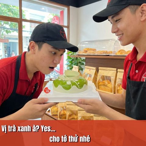 “Nhìn lớp phủ này đi… ai thích bánh sinh nhật cũng phải dừng lại 3 giây.”