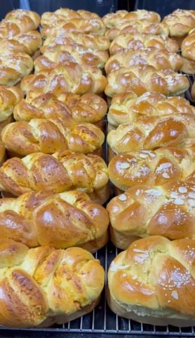 Bánh hoa cúc trứng muối – mềm thơm chuẩn vị, giá chỉ 45K