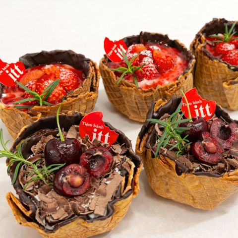 RA MẮT WAFFLE CỐC TRÁI CÂY – MÓN MỚI CỦA TIỆM