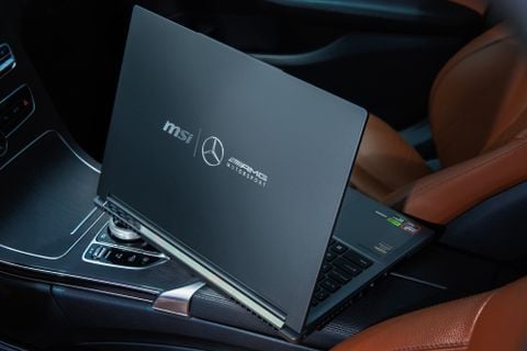 Trải nghiệm MSI Stealth A16 AI+ Mercedes-AMG Motorsport: Sự kết hợp giữa thiết kế cao cấp và hiệu năng mạnh mẽ