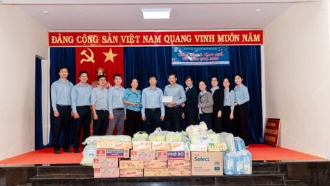 TRAO YÊU THƯƠNG – GỬI TRỌN TẤM LÒNG ❤️