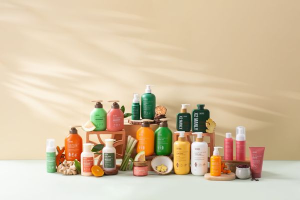 Cỏ Cây Hoa Lá và lựa chọn bao bì HDPE: Khi một chiếc chai được trao thêm “tuổi đời”