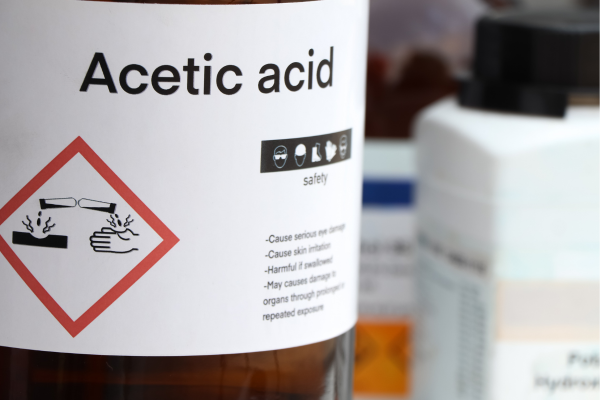Azelaic Acid Là Gì? “Thành Phần Vàng” Giúp Da Mịn Màng Và Đều Màu Hơn