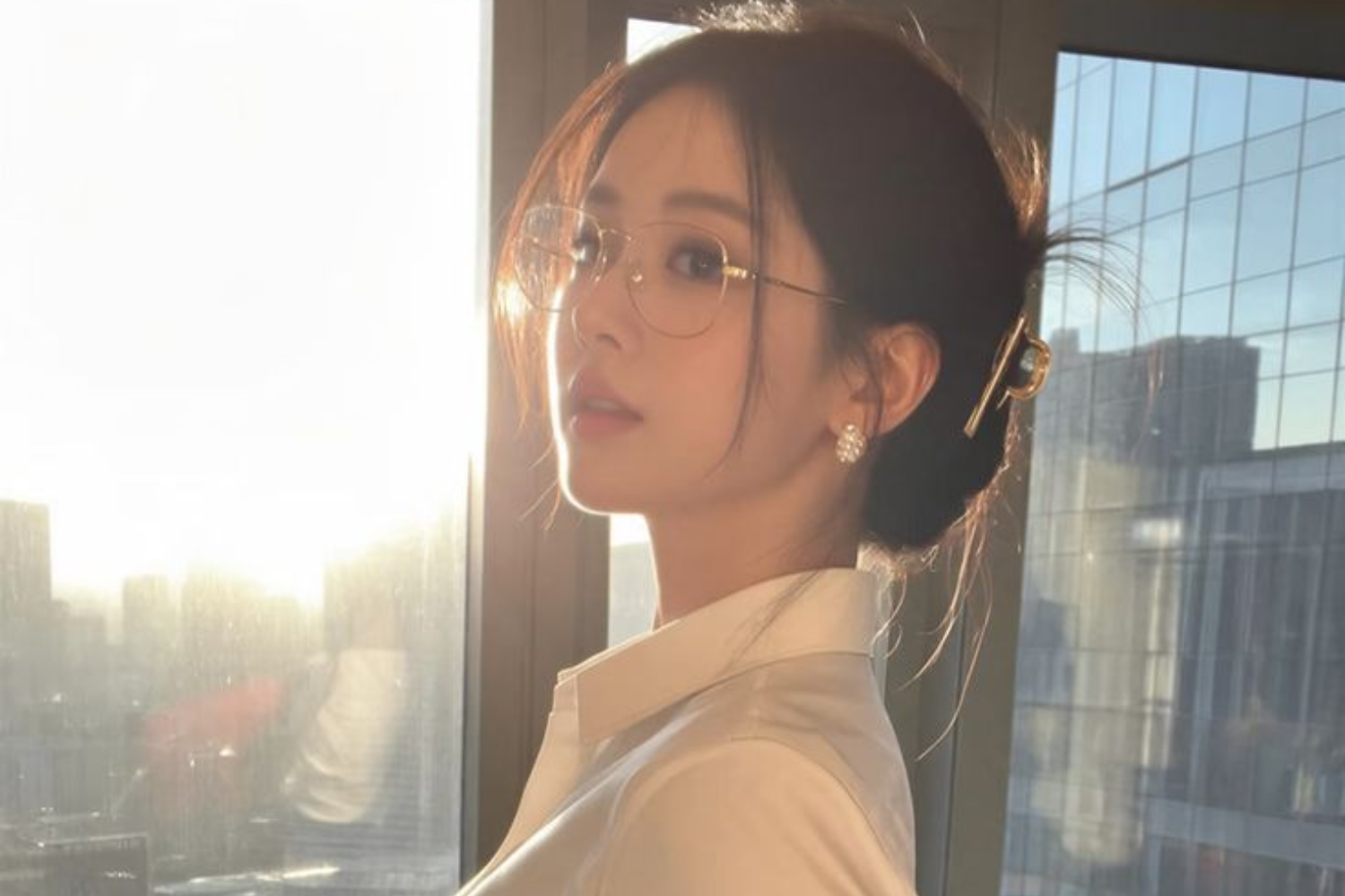 Routine Gọn Nhẹ Buổi Sáng Cho “Dân Văn Phòng”!