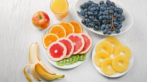 Bật Mí 5 Loại Trái Cây Giúp Ổn Định Đường Huyết Tự Nhiên Cho Người Cần Kiêng Ngọt