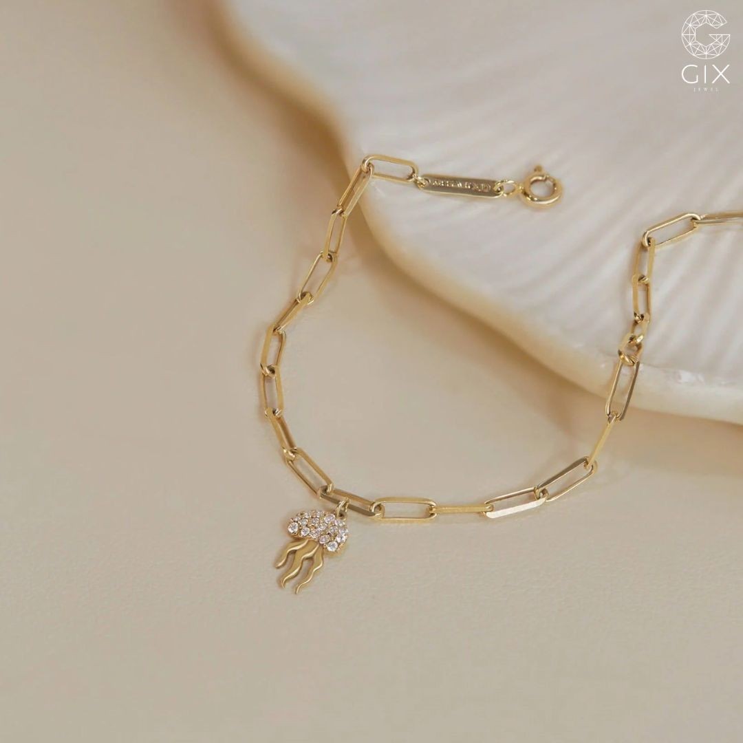 Mẫu vòng tay xích vàng dễ cá nhân hóa charm