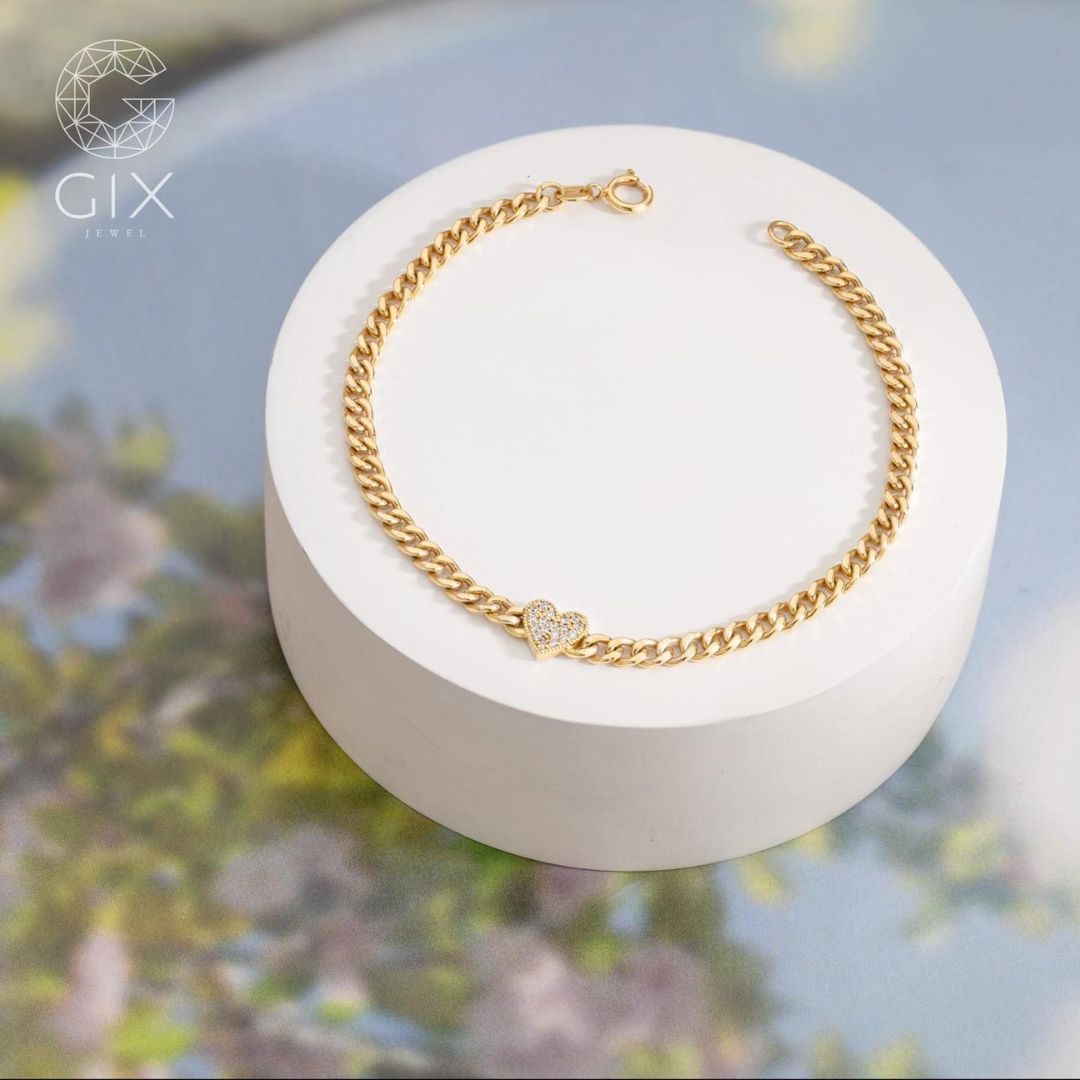 Mẫu lắc tay dây xích vàng 18K sang trọng, phù hợp dịp đặc biệt