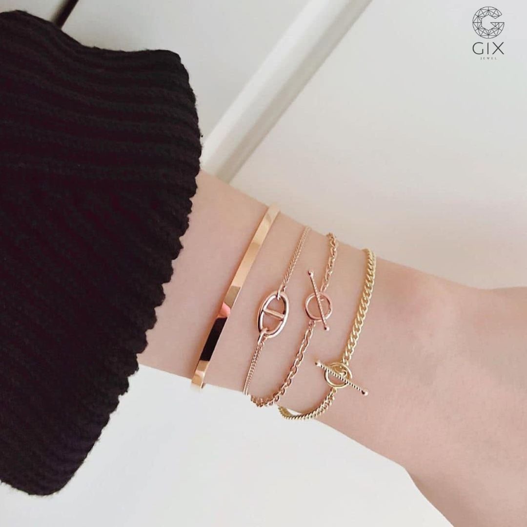 Lắc tay vàng 18K sang trọng, giá trị vàng cao, phù hợp làm quà tặng