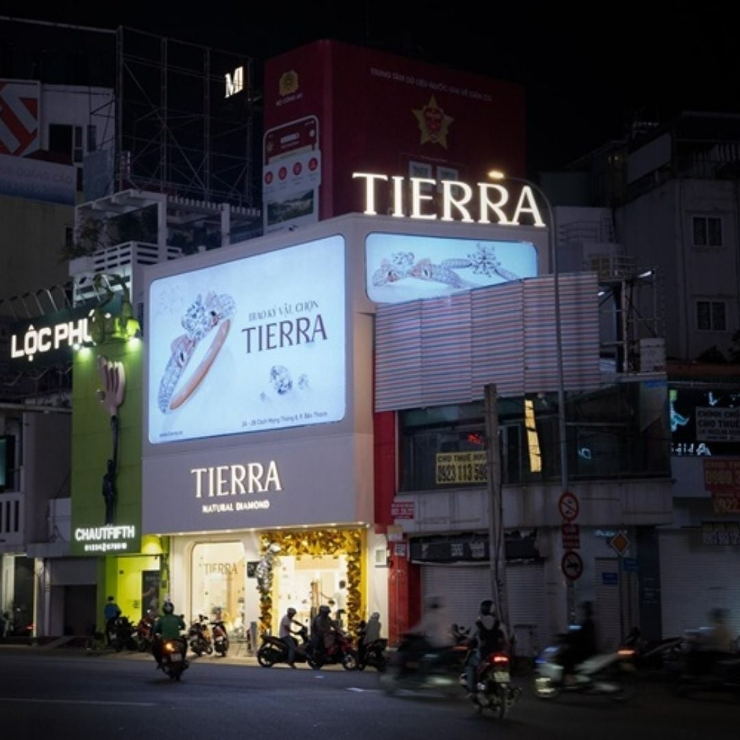 Mặt tiền cửa hàng trang sức Tierra Diamond