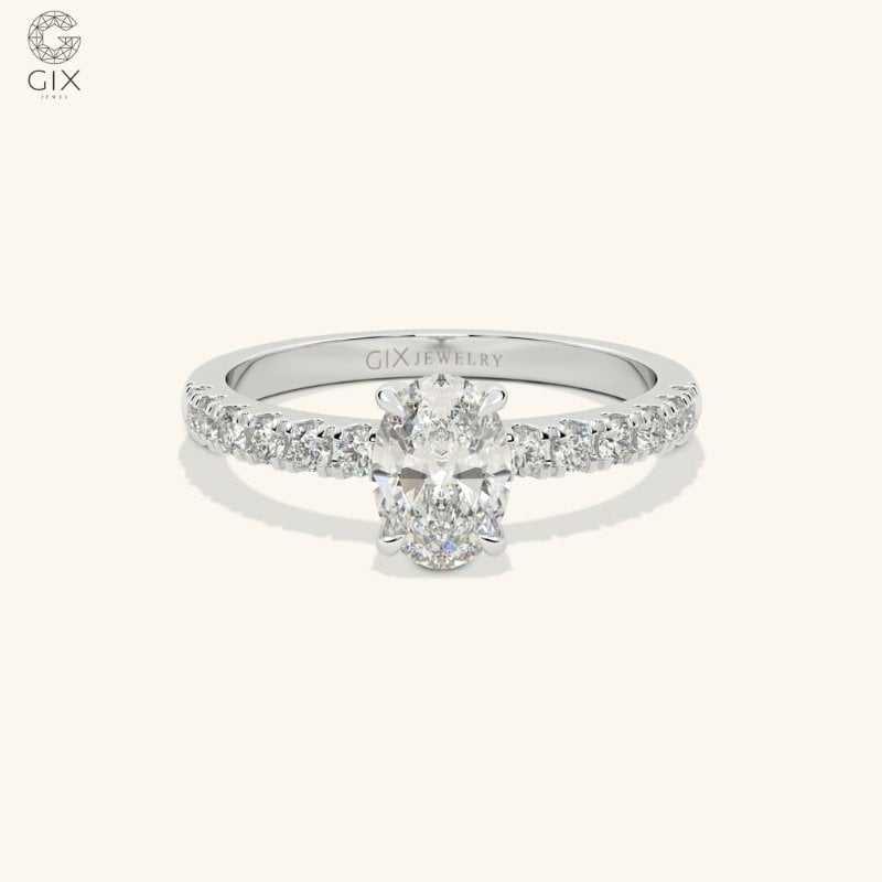Nhẫn Cầu Hôn Oval Bliss với vòng đá bao quanh giúp mặt nhẫn nổi bật hơn