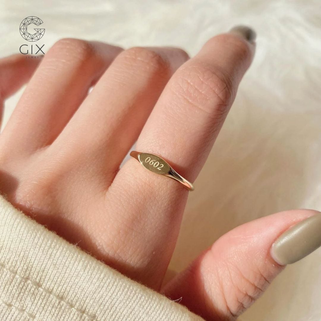 Nhẫn signet đai mảnh