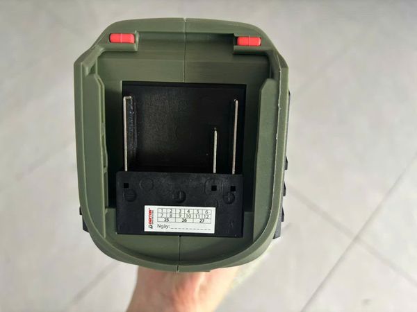 may-mai-goc-dekton-ag-100-x-plus