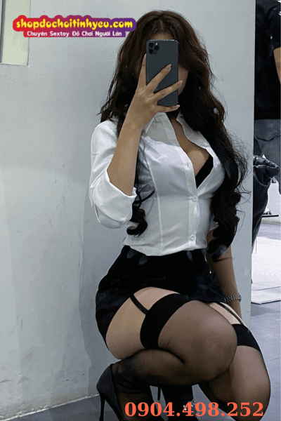 Gái xinh che mặt bảo vệ riêng tư đầy duyên