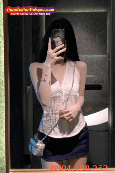 Girl cool giấu mặt