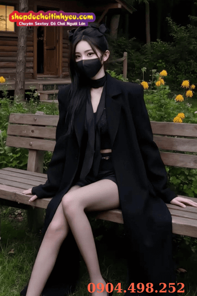 Hình ảnh nữ đẹp che mặt