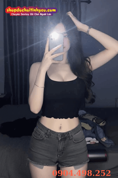 Ảnh nữ xinh che mặt