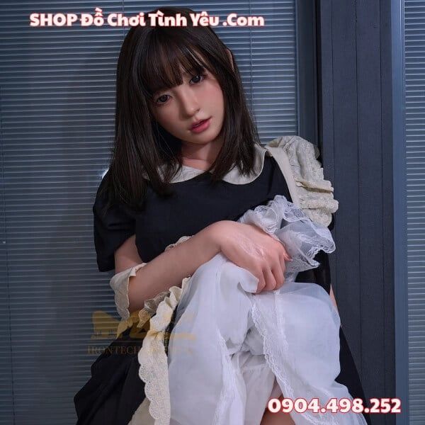 Búp Bê Tình Dục Cosplay Cô Nàng Hầu Gái Ngây Thơ Đầy Cám Dỗ