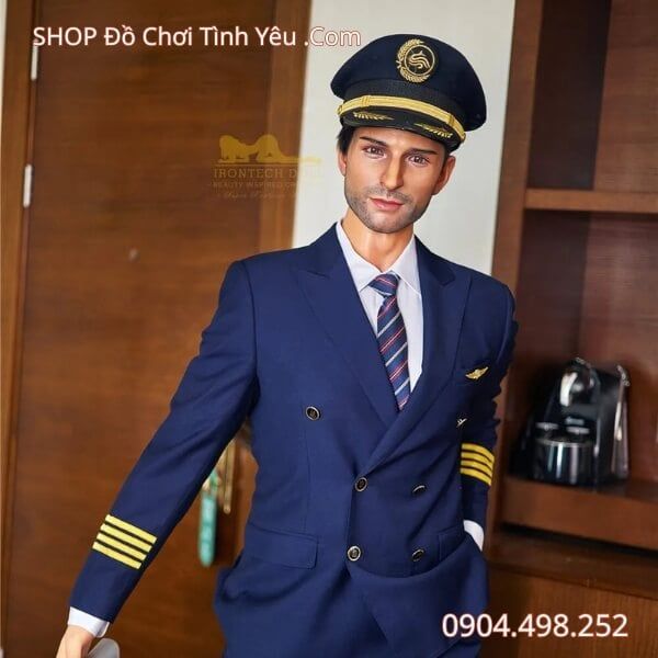 Búp Bê Tình Dục Nam Cosplay Anh Phi Công Khiến Các Chị Mê Mệt