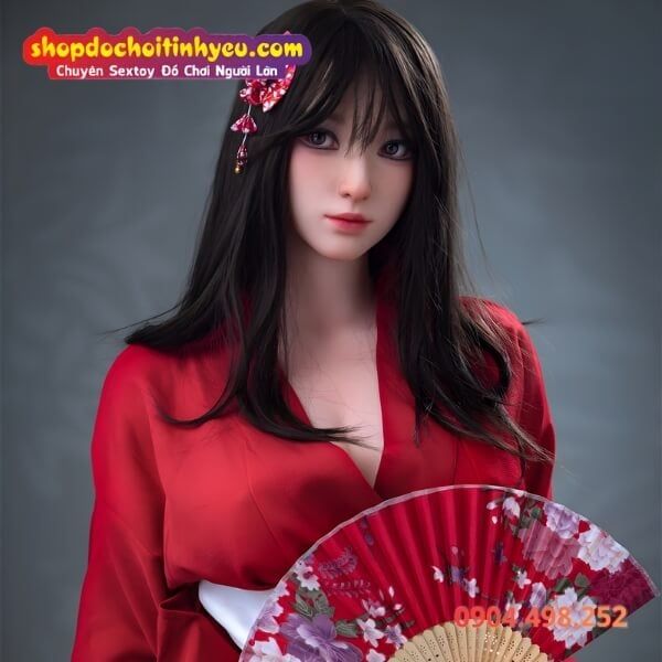 Búp Bê Tình Dục Nhật Bản Nữ Võ Sĩ Quyến Rũ Trong Bộ Kimono