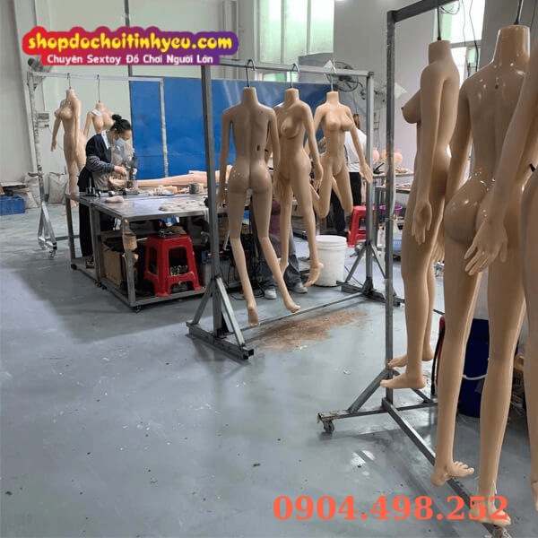 Quy trình sản xuất làm búp bê tình dục