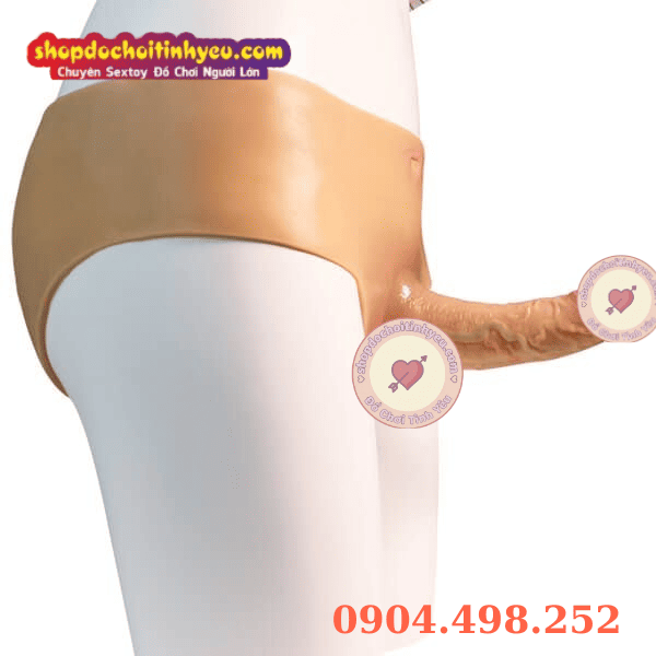 Dương vật giả liền quần