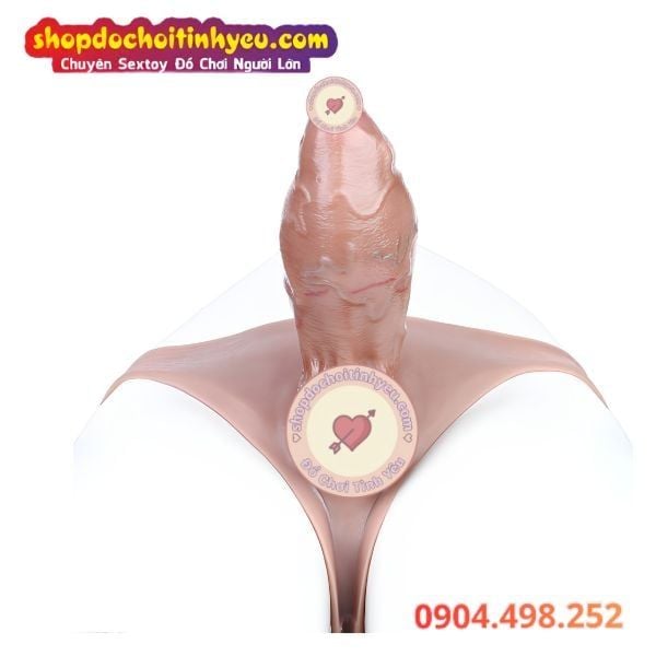 Dương Vật Giả Phùng Phình Nối Liền Quần Chưa Lột Bao Quy Đầu