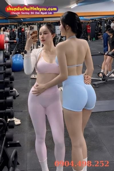 Mông sexy của em gái gym
