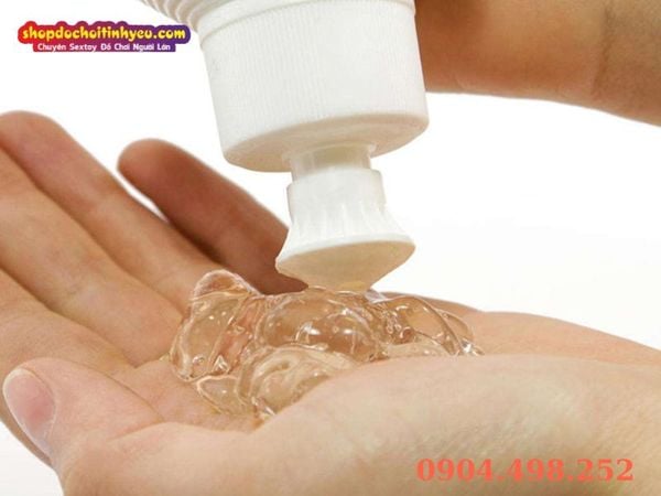 Hướng dẫn sử dụng và vệ sinh gel bôi trơn mát lạnh đúng cách an toàn hiệu quả