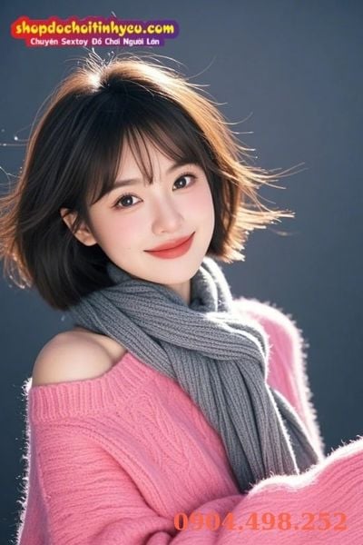 Hot girl che mặt