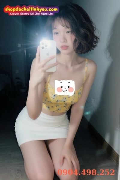 Hot girl tóc ngắn dáng ngon
