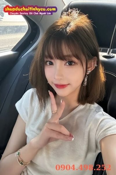 Hình ảnh gái xinh che mặt