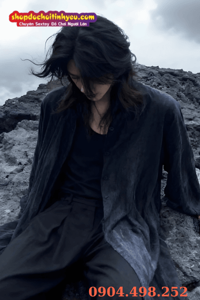 Ảnh con trai đeo khẩu trang