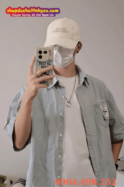 Hình ảnh trai đẹp che mặt