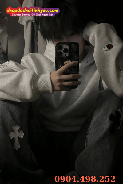 Ảnh đẹp trai che mặt