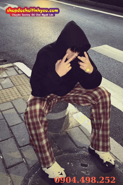 Ảnh mạng nam che mặt