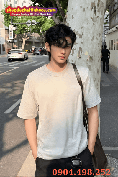 Trai đẹp Trung đeo kính