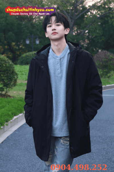 Trai đẹp lộ 6 múi