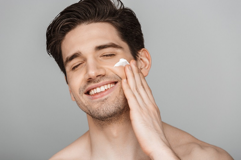 Ông bố bận rộn: Chỉ skincare 2 bước mỗi ngày, có đủ cho làn da khỏe?