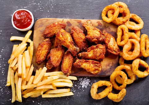 Đồ chiên – rượu bia cuối năm: vì sao cơ thể mệt và da dễ nổi mụn hơn?