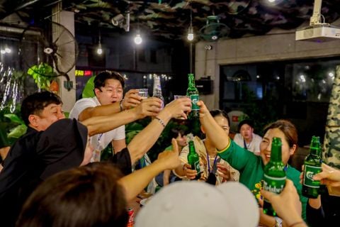 Khám phá DMZ Bar & Restaurant – Địa điểm vui chơi buổi tối tại Huế không nên bỏ lỡ