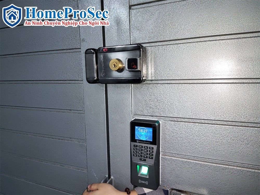 Lắp đặt khóa vân tay cửa cổng phường Hạnh Thông TPHCM