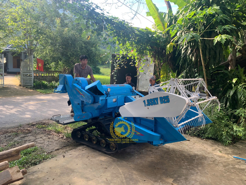 MÁY GẶT LÚA MINI 1.5 SKY ĐÃ ĐẾN BÁ THƯỚC -THANH HÓA